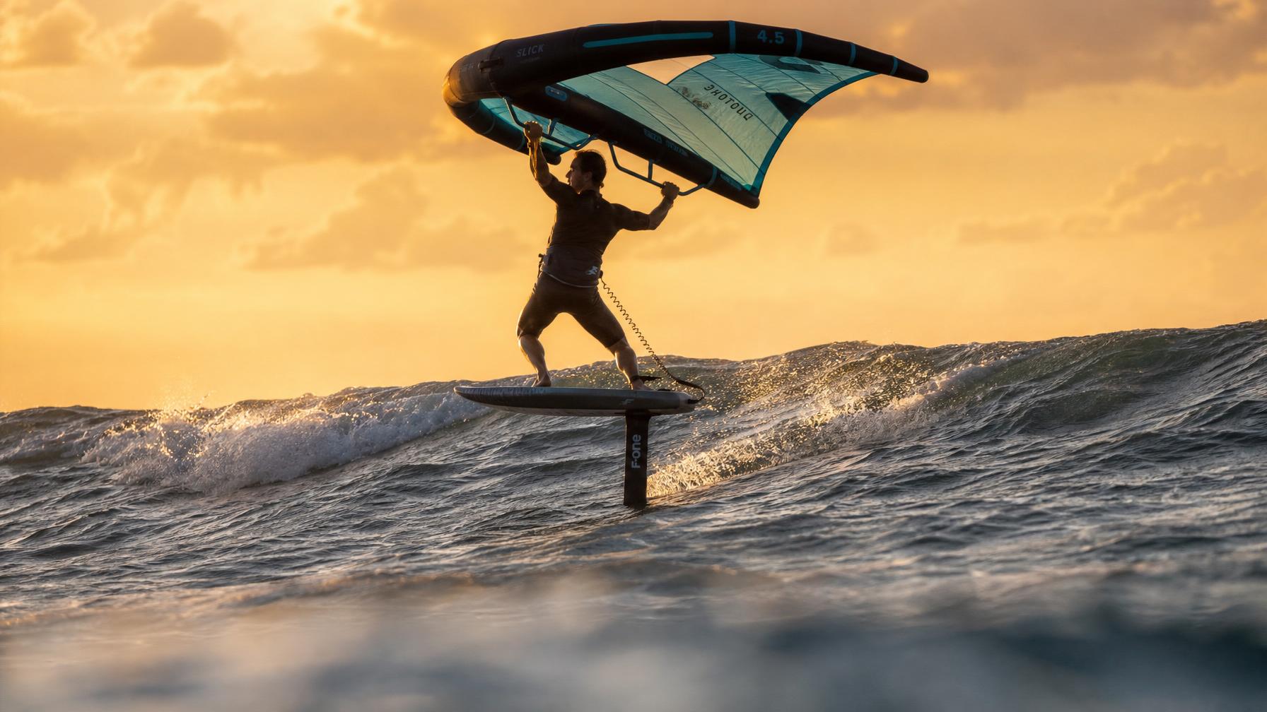 Du kite à la wing : pourquoi de plus en plus de riders franchissent le pas